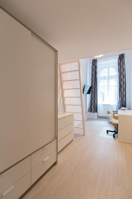 Bpr Oktogon Center Budapest